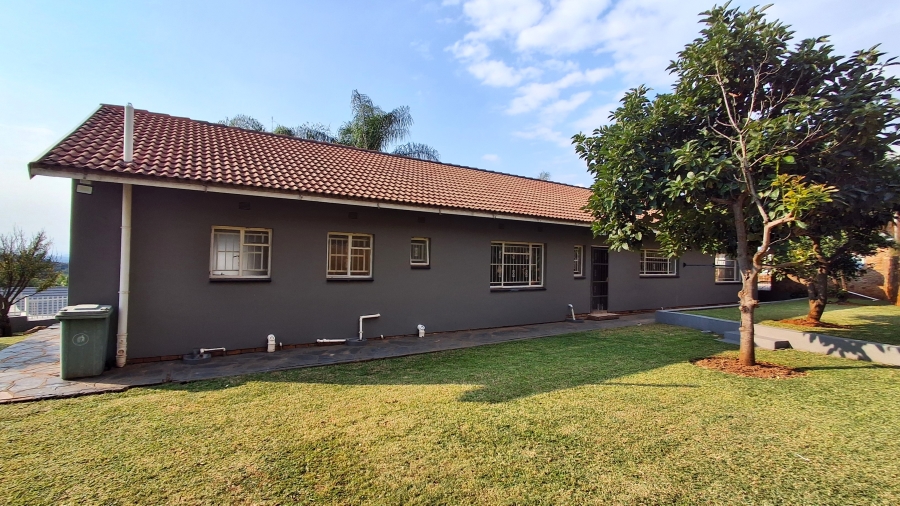 4 Bedroom Property for Sale in Safari Gardens North West